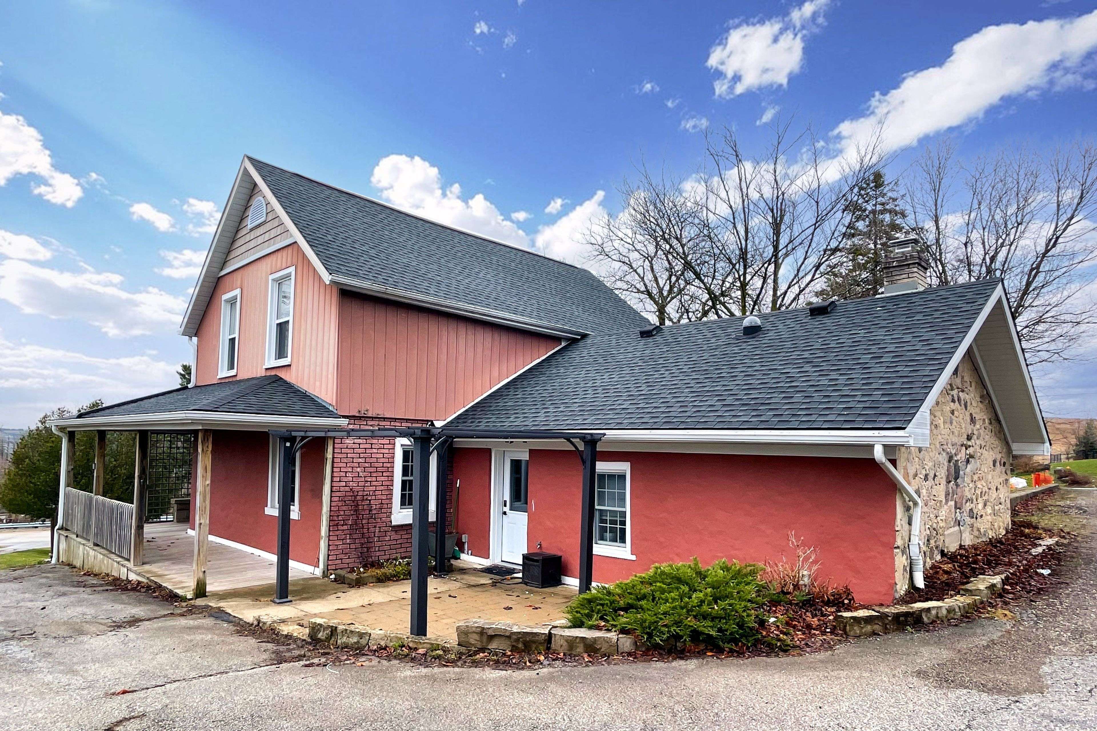 10 Walker ST, Brockton, ON N0G 2V0