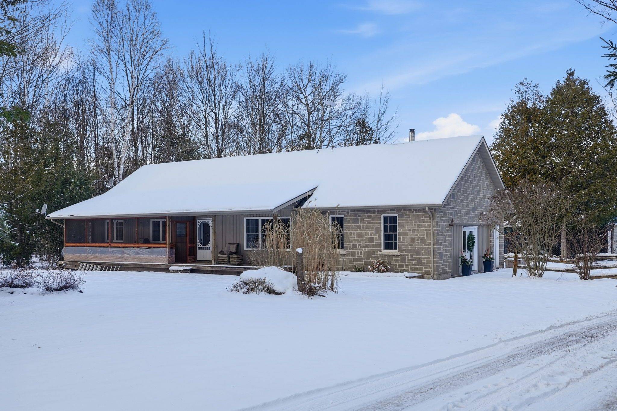 401309 Grey Road 17 RD, Georgian Bluffs, ON N0H 2T0