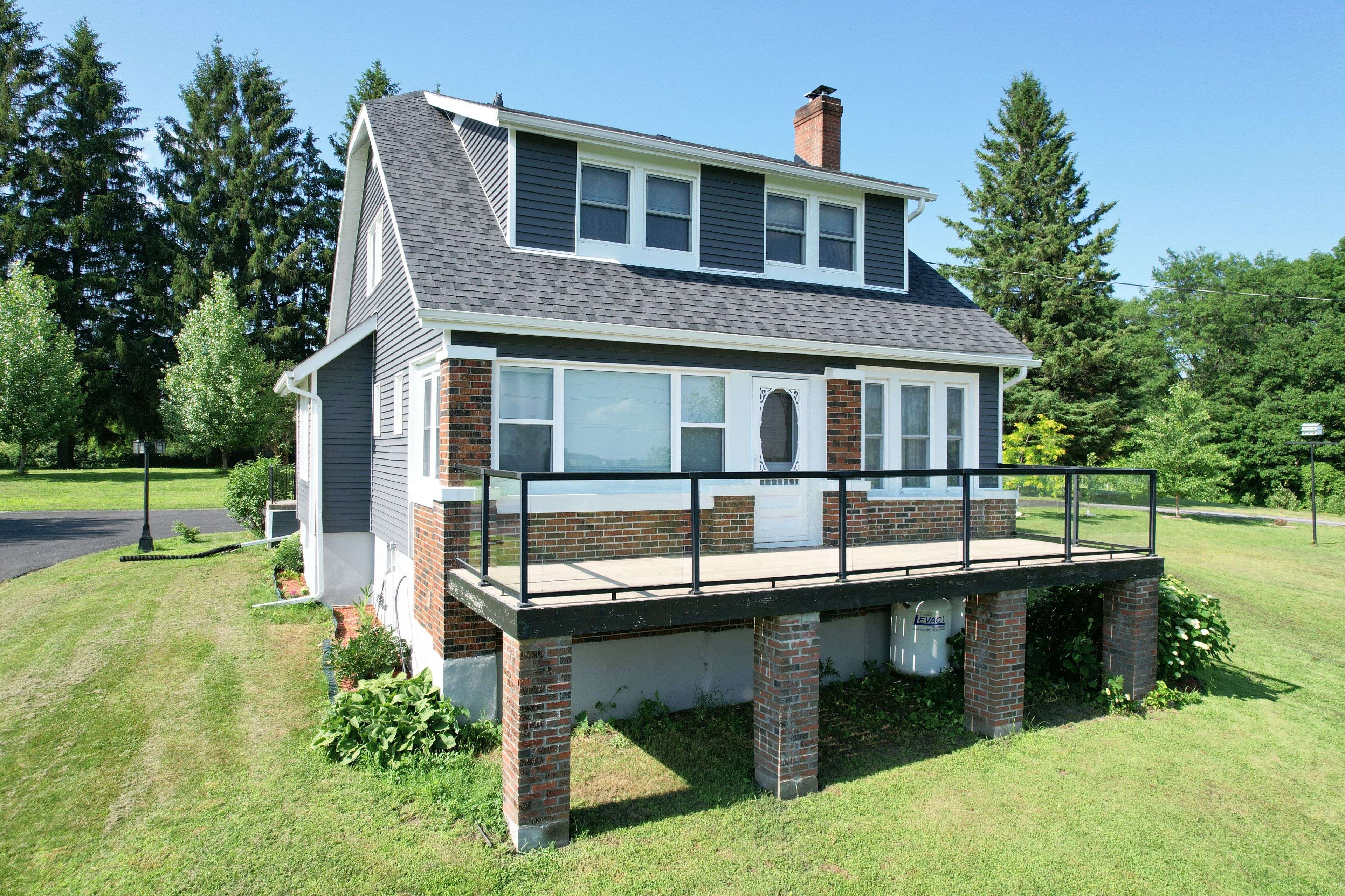 4682 County Road 2 RD, Front Of Leeds & Seeleys Bay, ON K7G 2V5