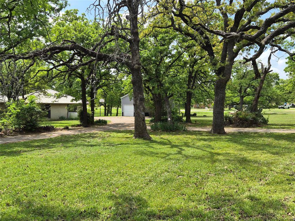 102 Shady Grove Court, Joshua, TX 76058