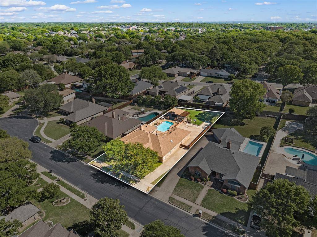 517 Highland Park Drive, Hurst, TX 76054