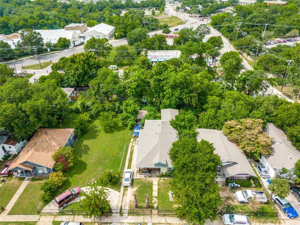 810 E 12th Street, Dallas, TX 75203