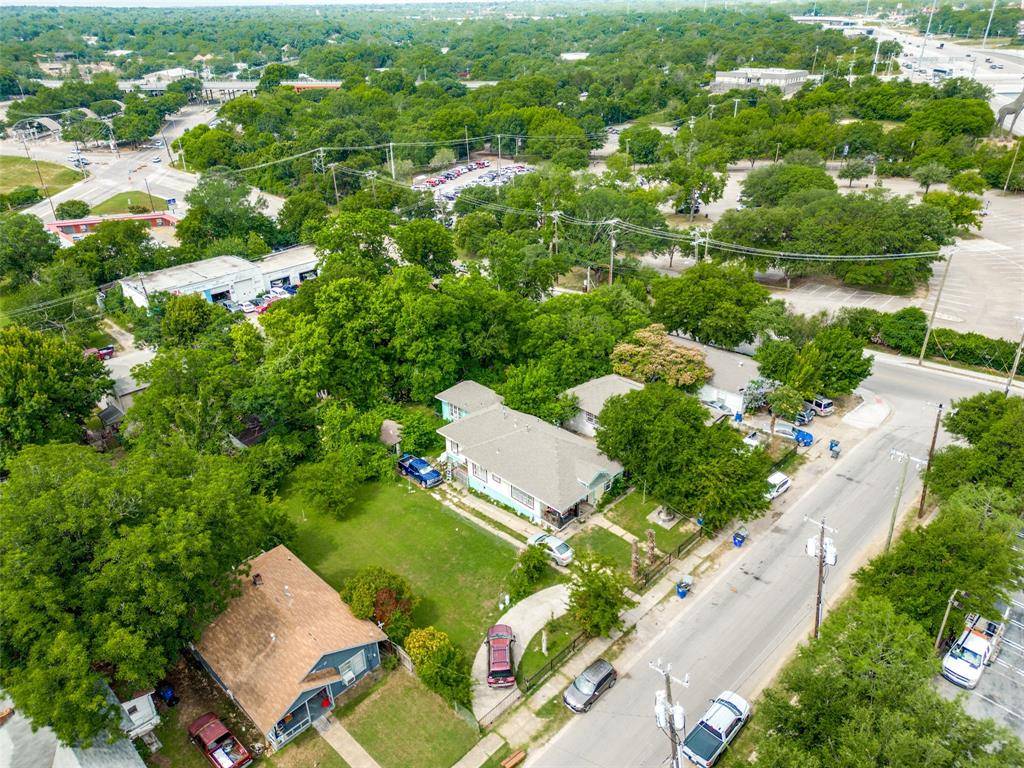 810 E 12th Street, Dallas, TX 75203