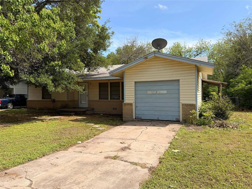 132 S Meadowbrook Street, Robinson, TX 76706