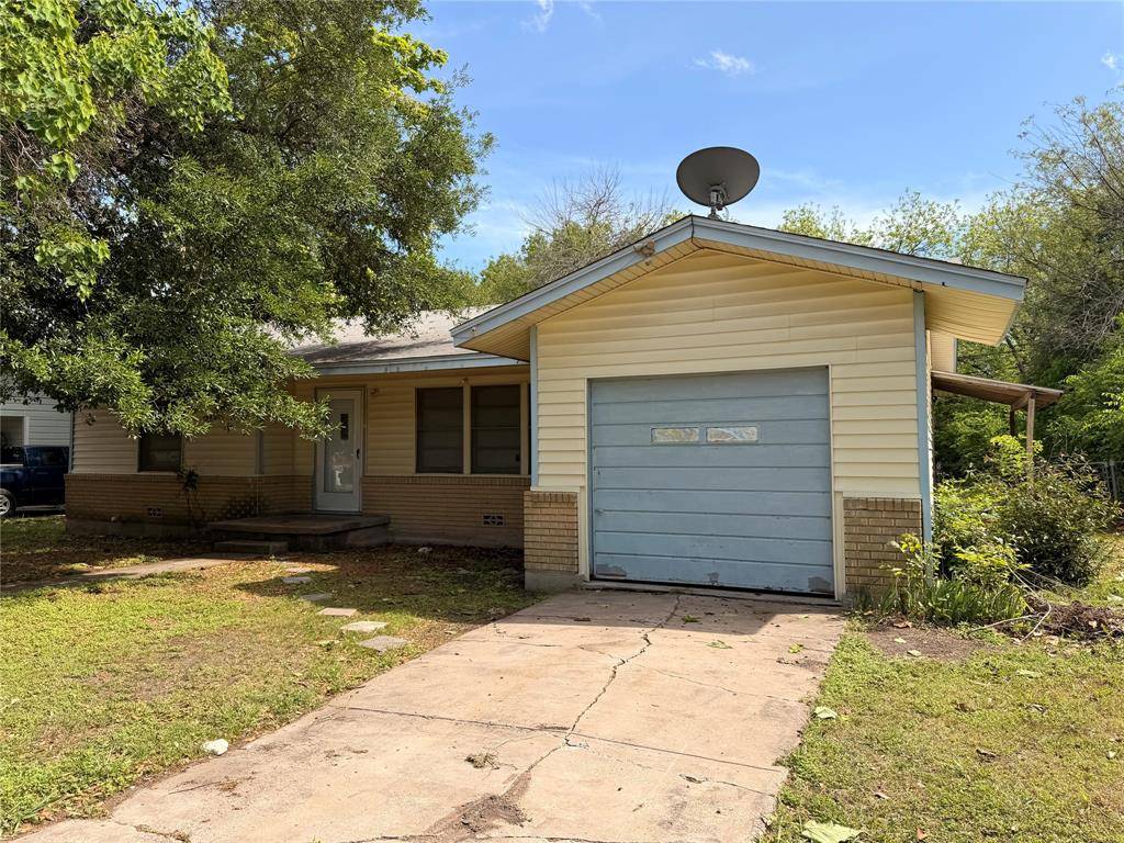 132 S Meadowbrook Street, Robinson, TX 76706