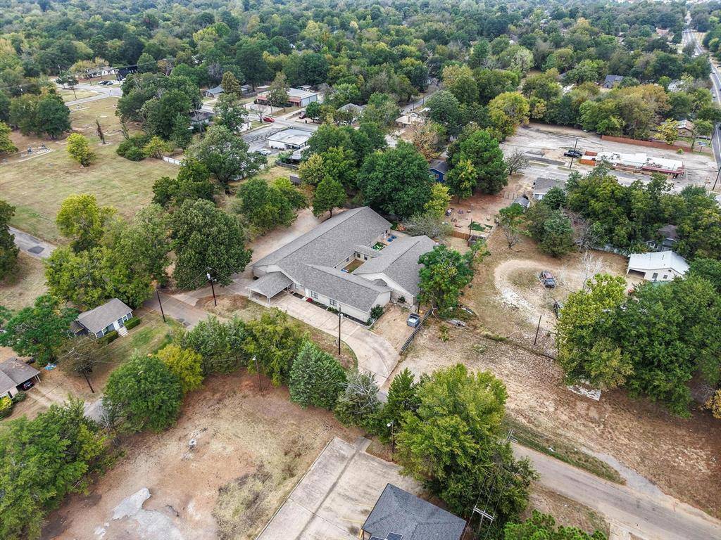 1905 E Price Street #A, Paris, TX 75460