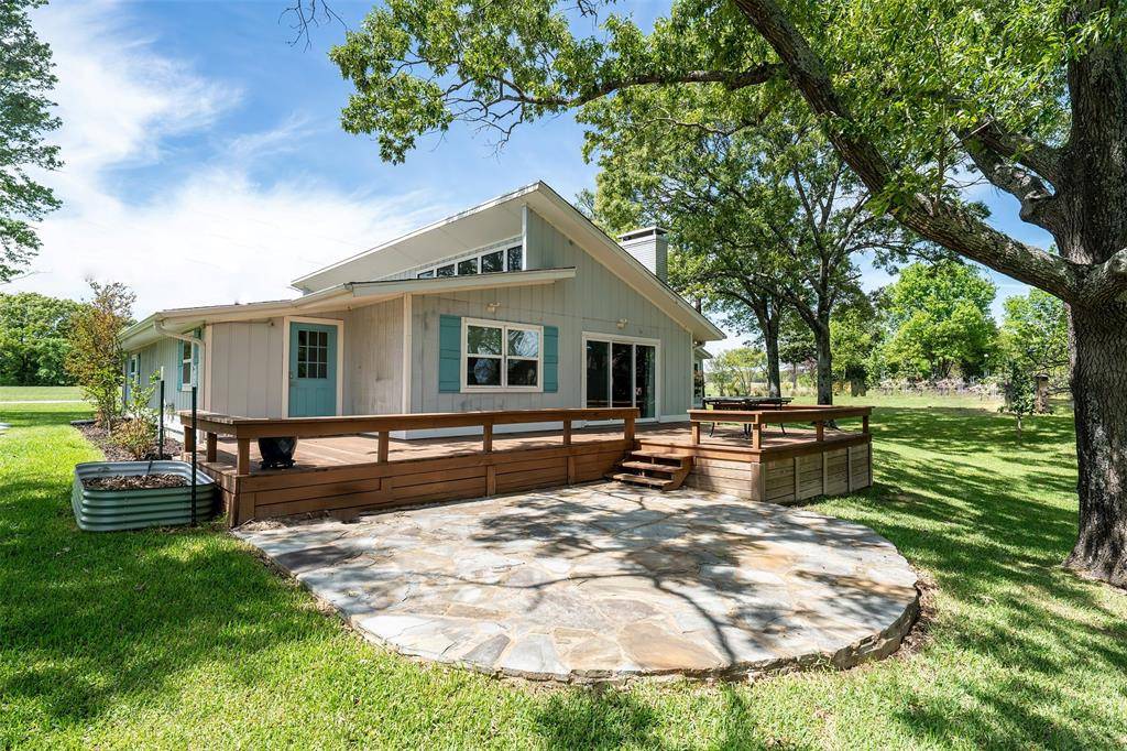 11821 W Lake Drive, Murchison, TX 75778