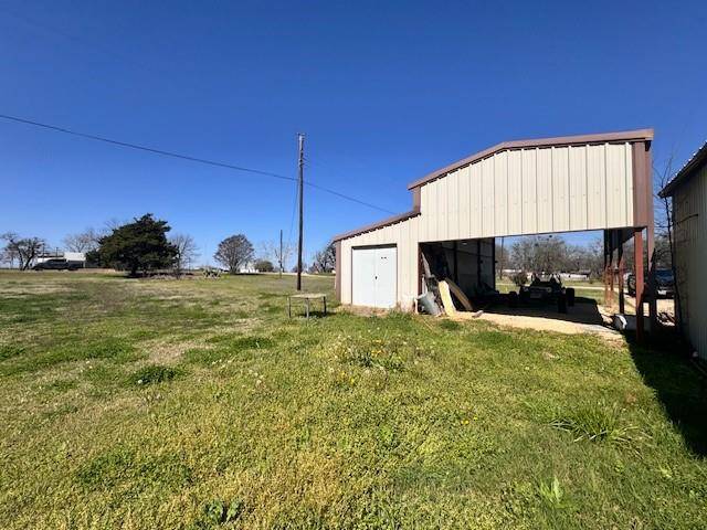 8208 Pearl, Lillian, TX 76061