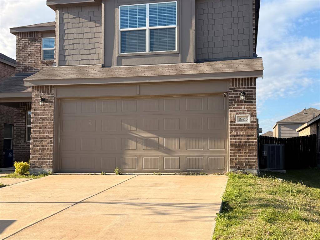 1805 Ballinger Drive, Forney, TX 75126