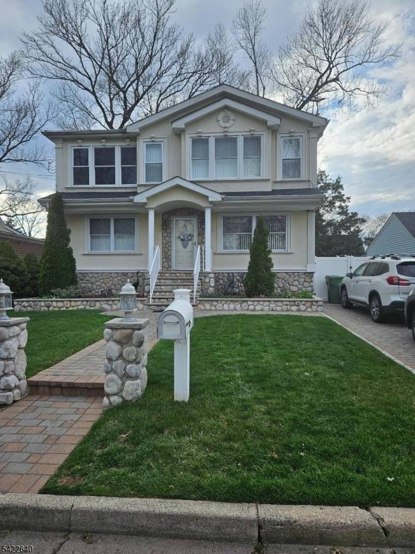 13 W   5Th Ave, Linden City, NJ 07036