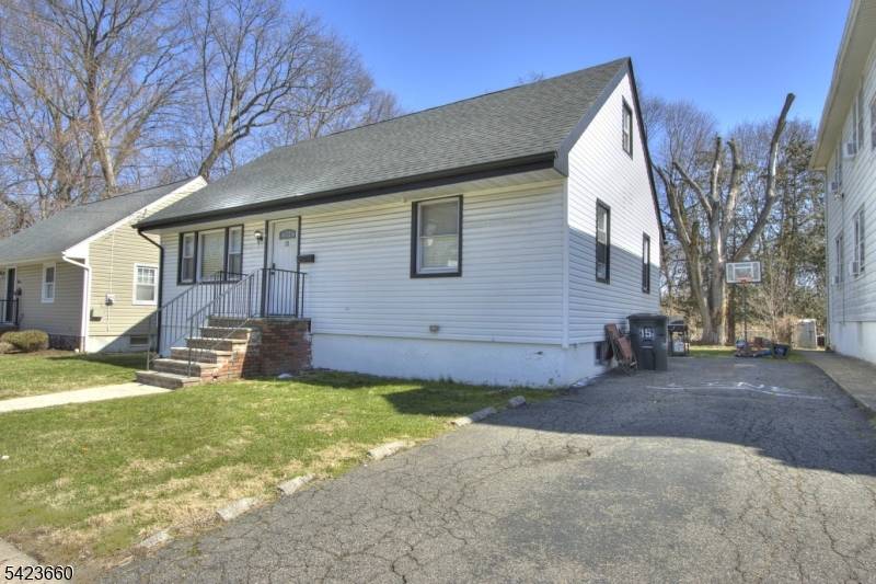 15 John St, Passaic City, NJ 07055
