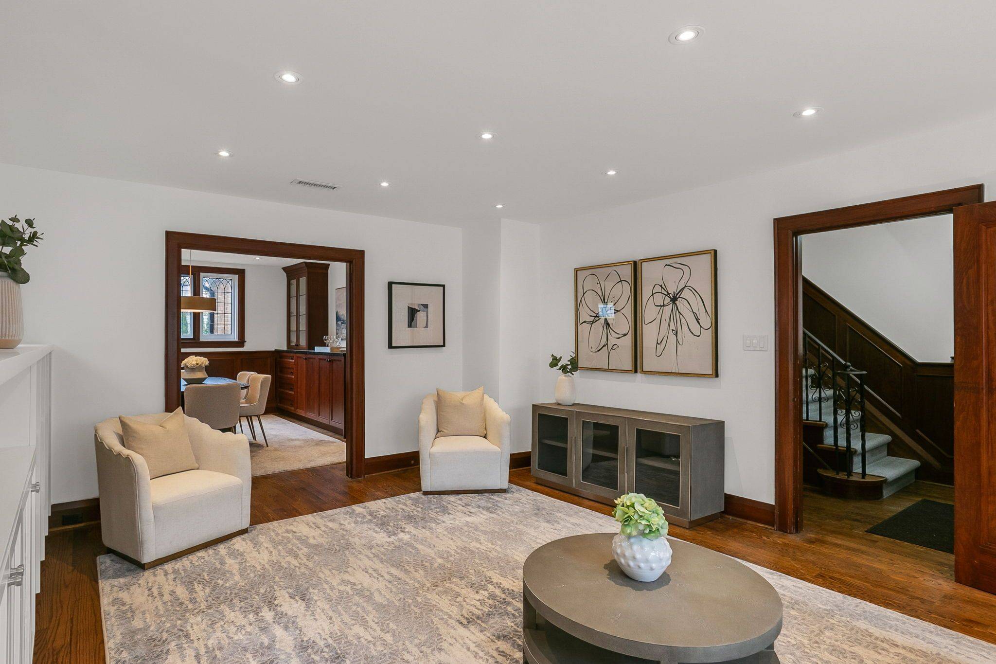 7 Fleming CRES, Toronto C11, ON M4G 2A9