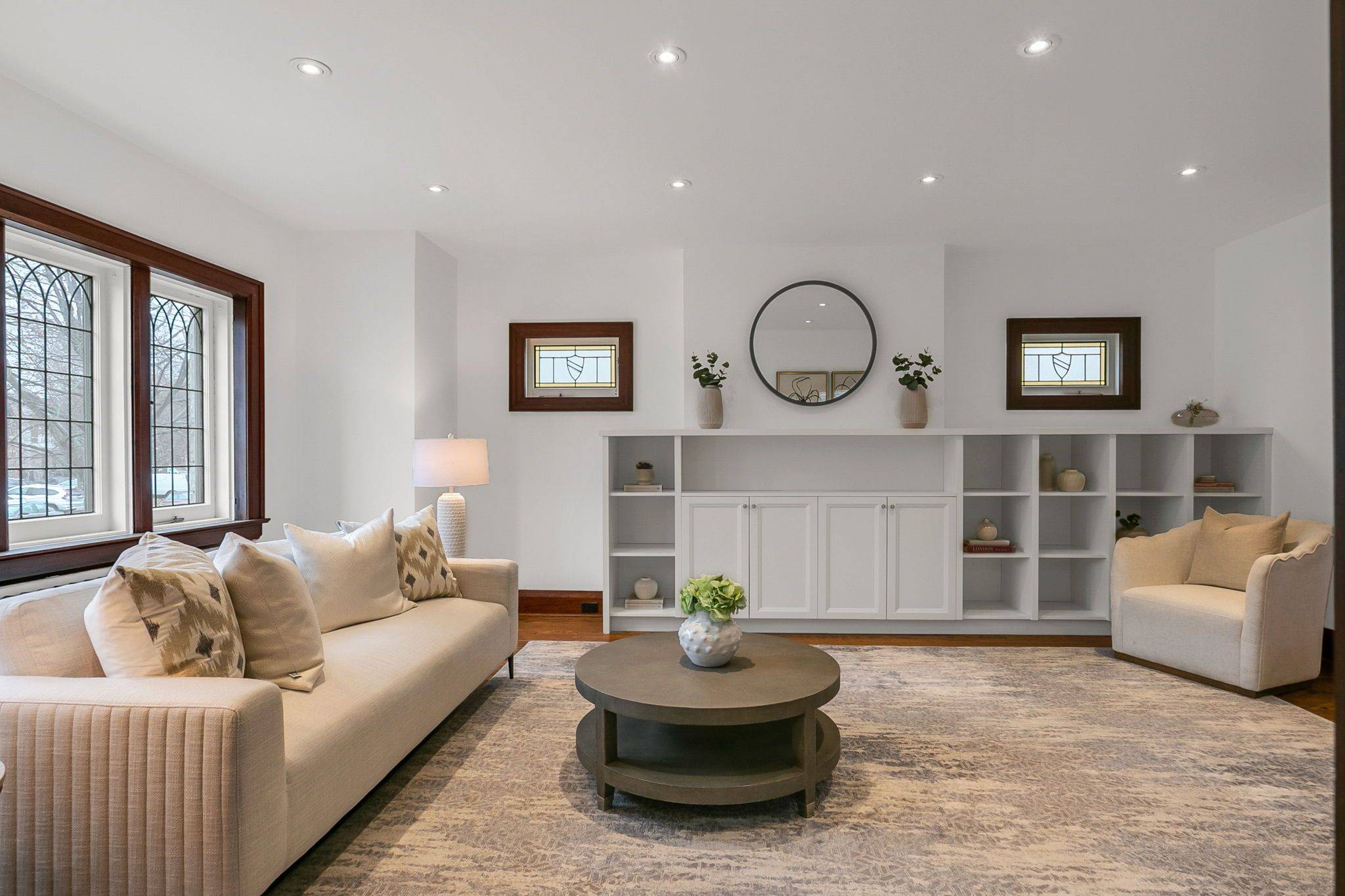 7 Fleming CRES, Toronto C11, ON M4G 2A9