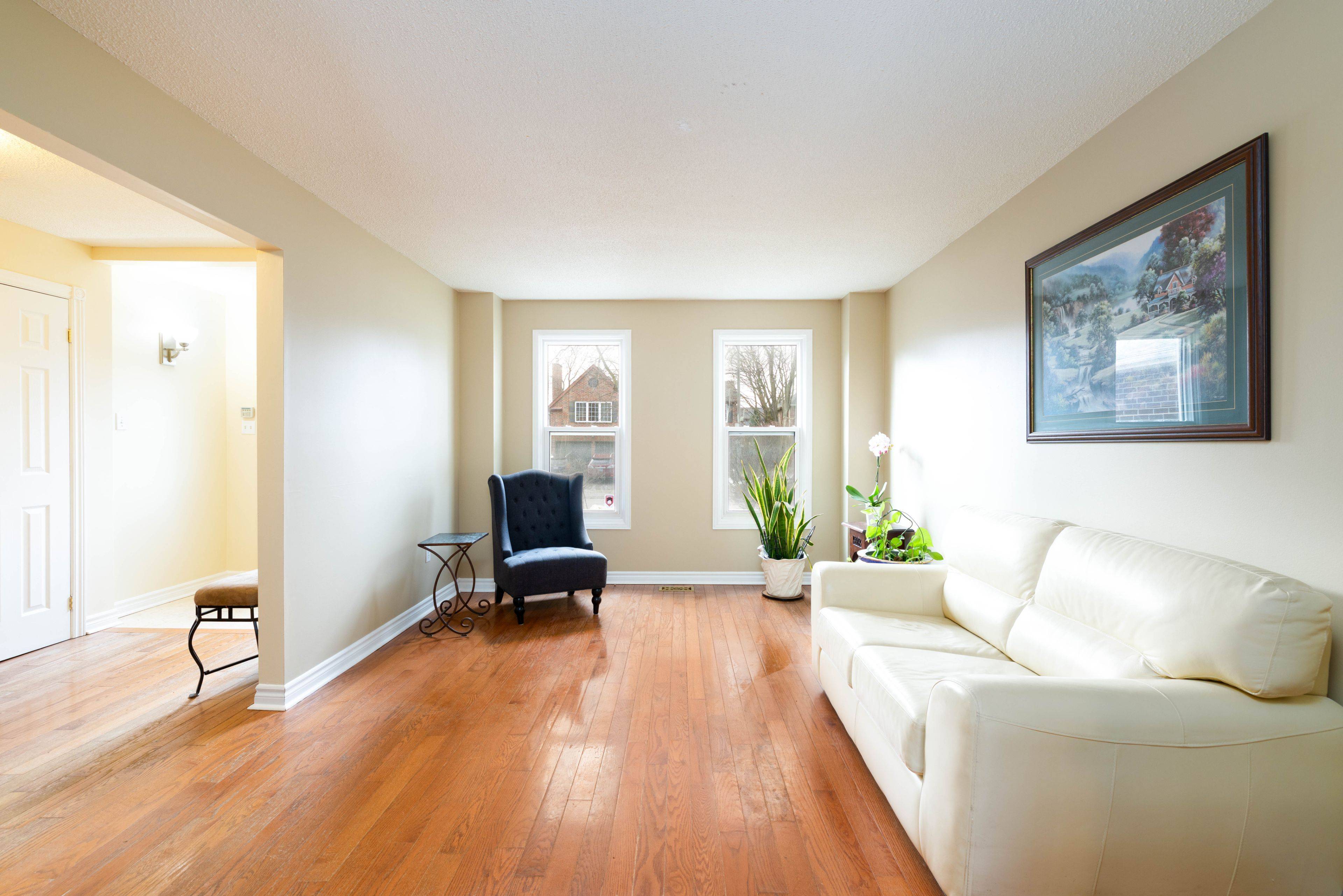 54 Meyer CIR, Markham, ON L3P 4C4