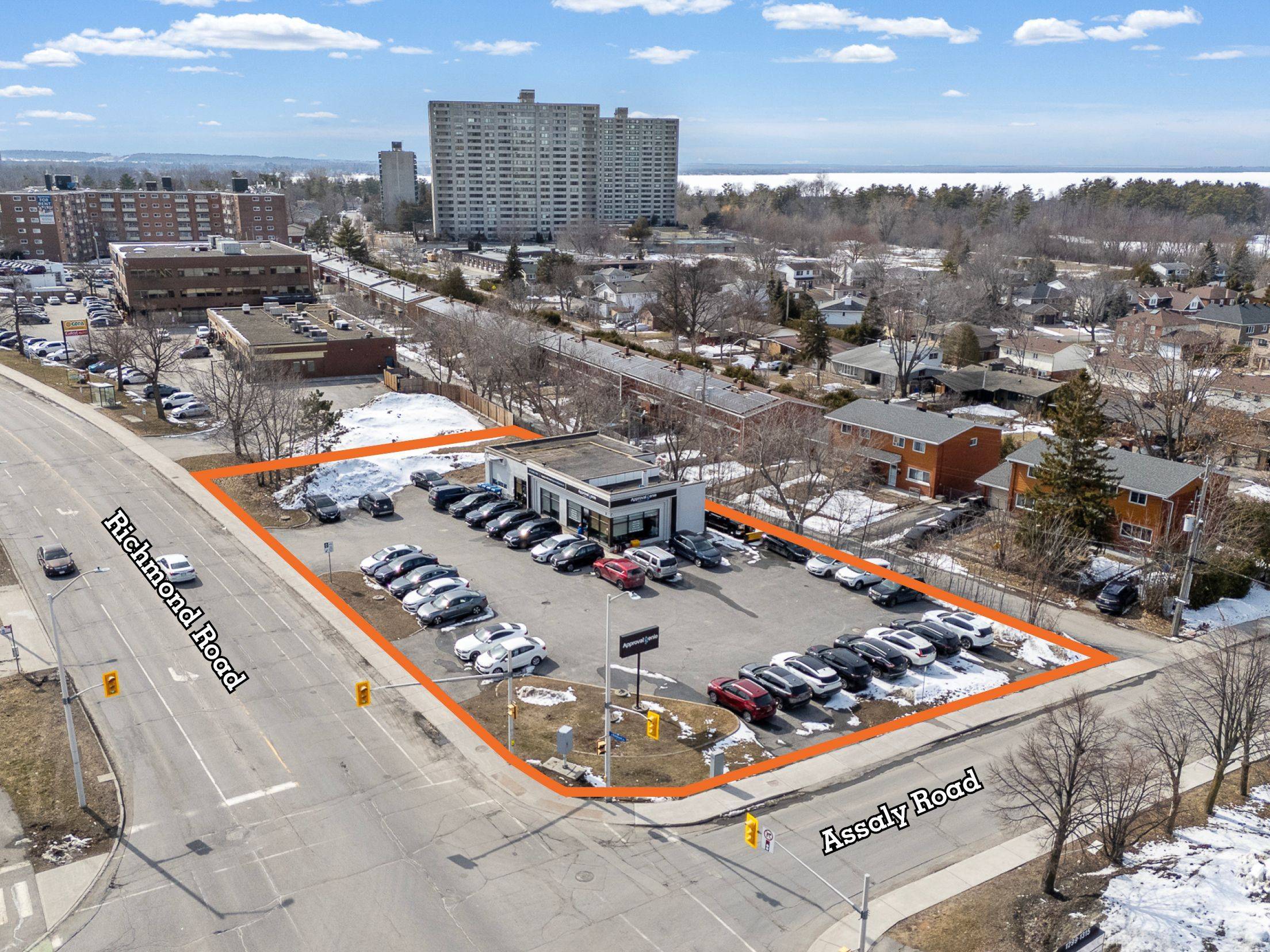 1325 Richmond RD, Britannia - Lincoln Heights And Area, ON K2B 6R7