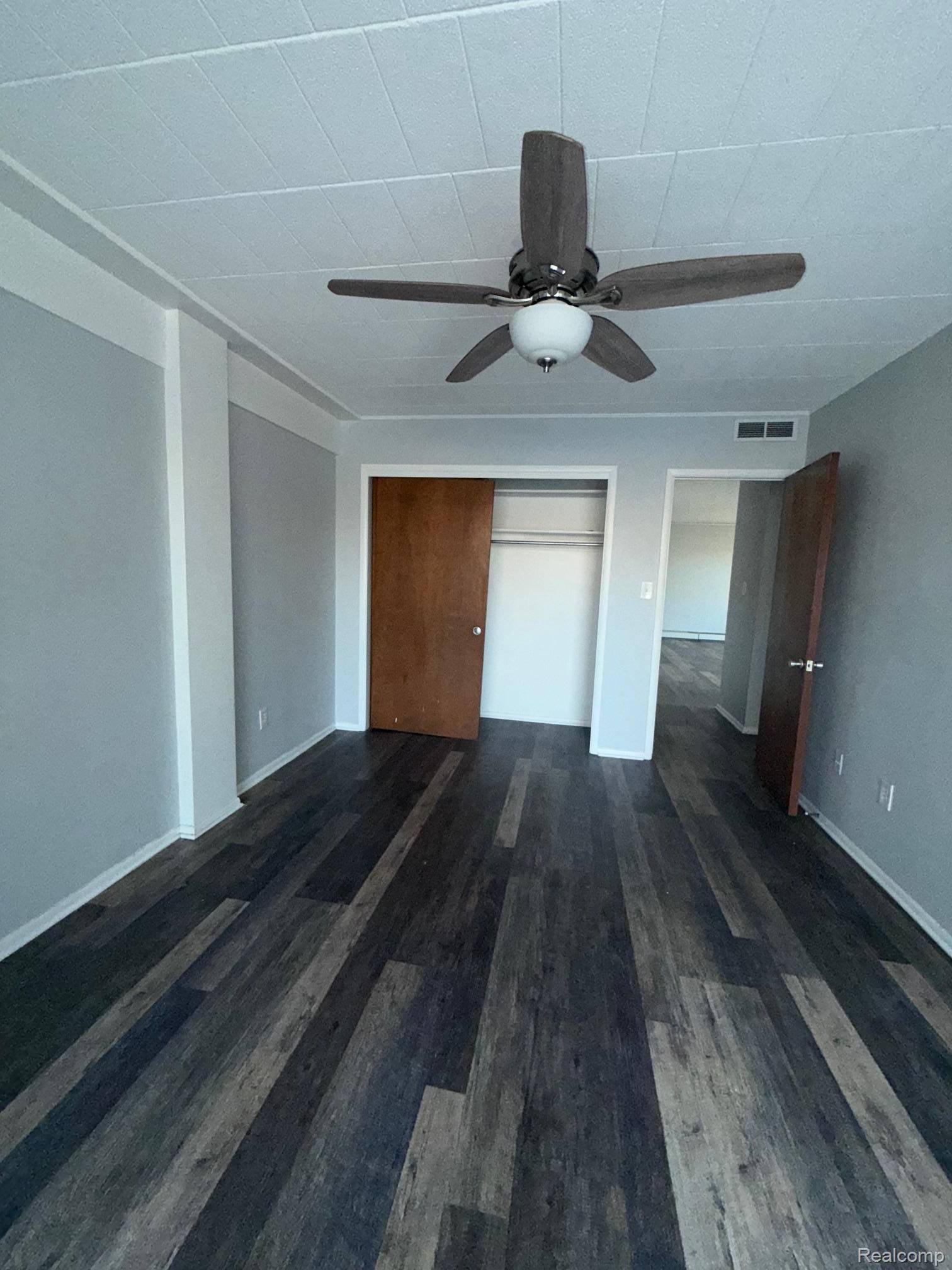 8300 E Jefferson Avenue #107, Detroit, MI 48214