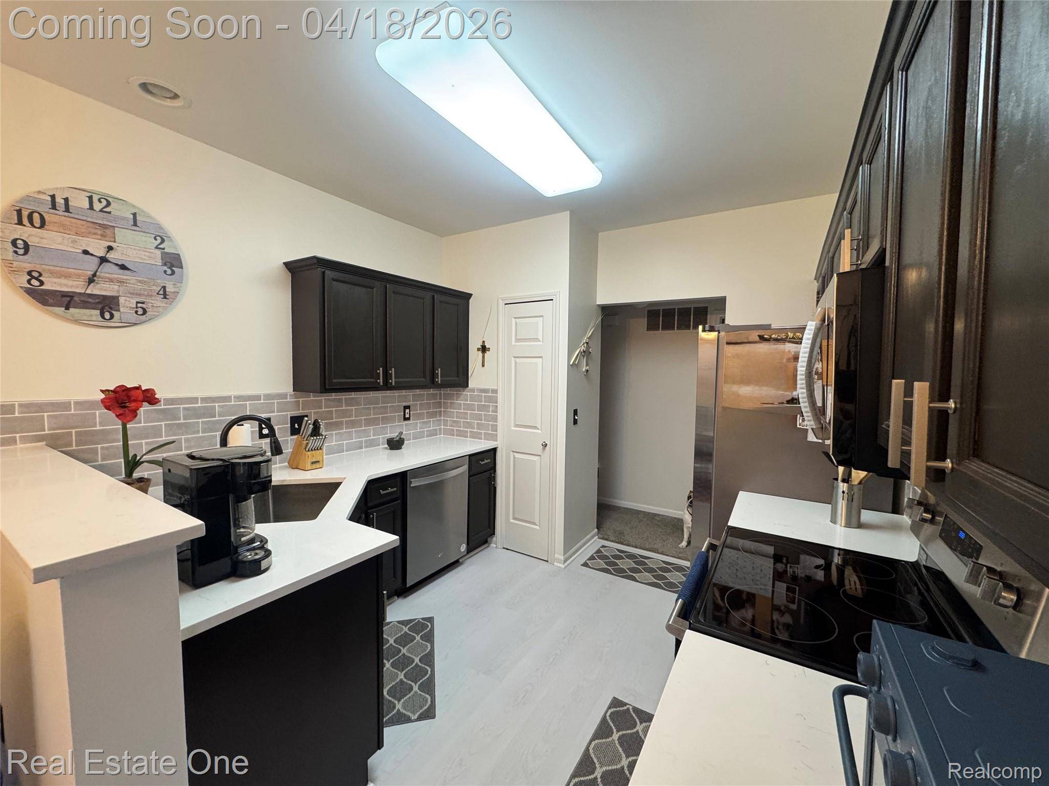 515 Dockside CIR #28, Holly Township, MI 48442