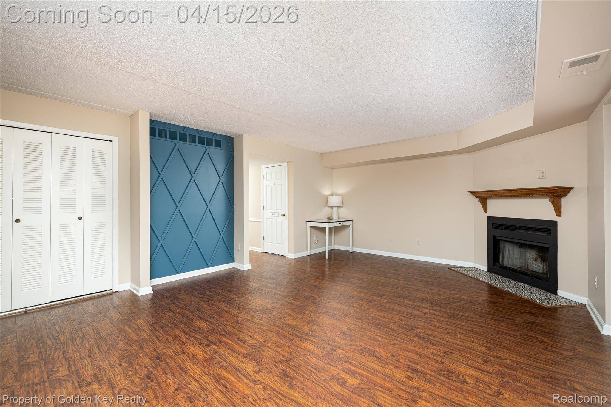 17953 University Park DR, Livonia, MI 48152