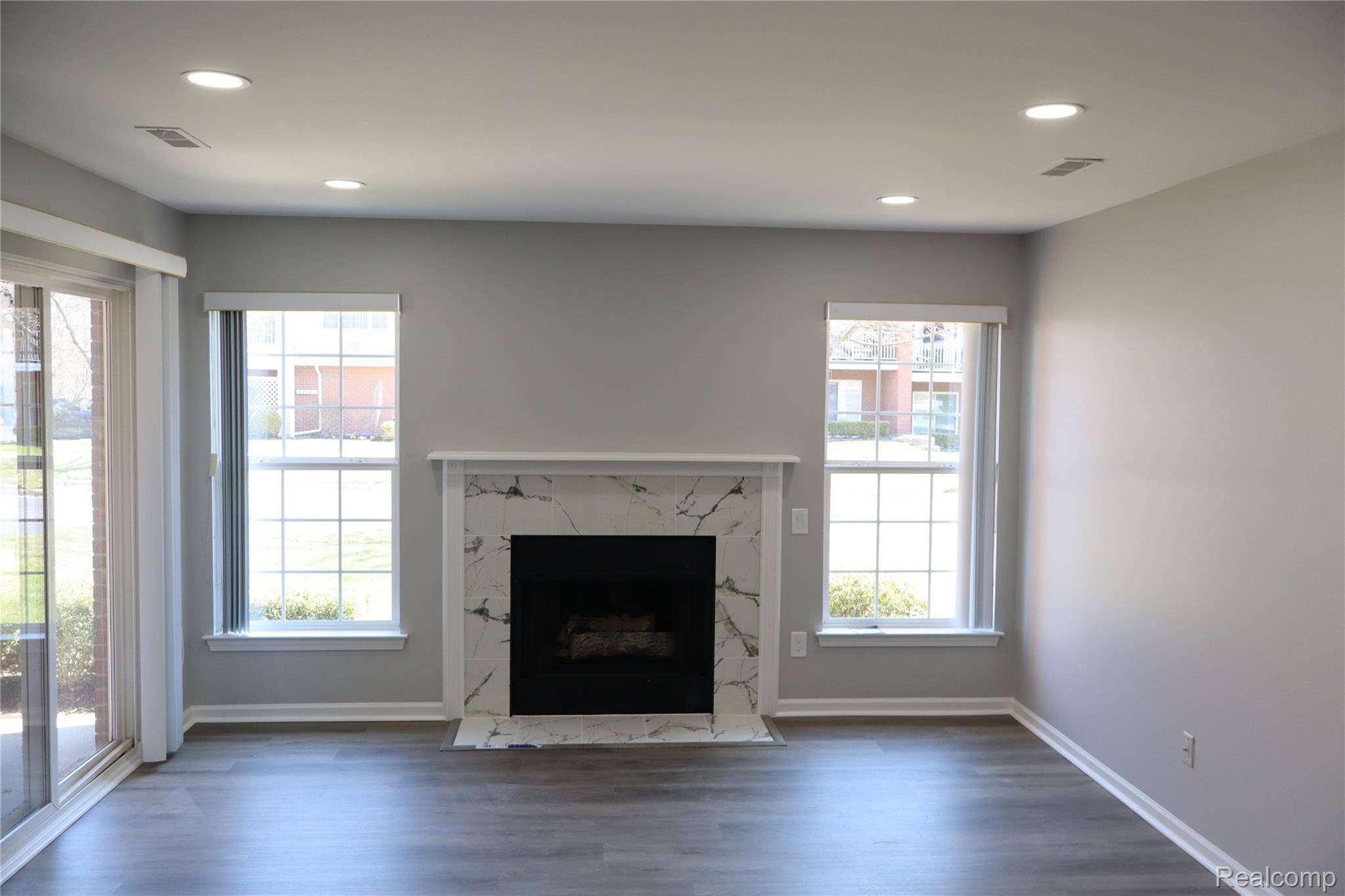 44755 Marigold DR, Sterling Heights, MI 48314