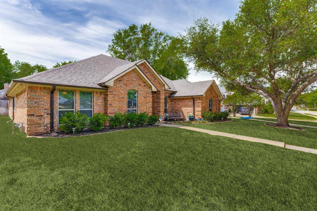 808 Tall Oak Lane, Keller, TX 76248