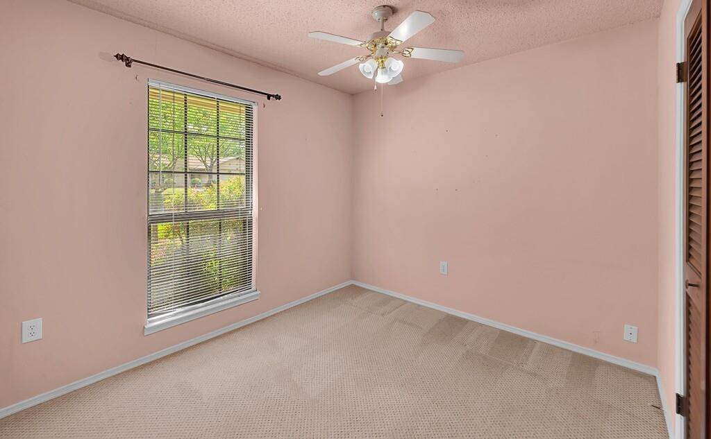 533 Topeka Drive, Woodway, TX 76712