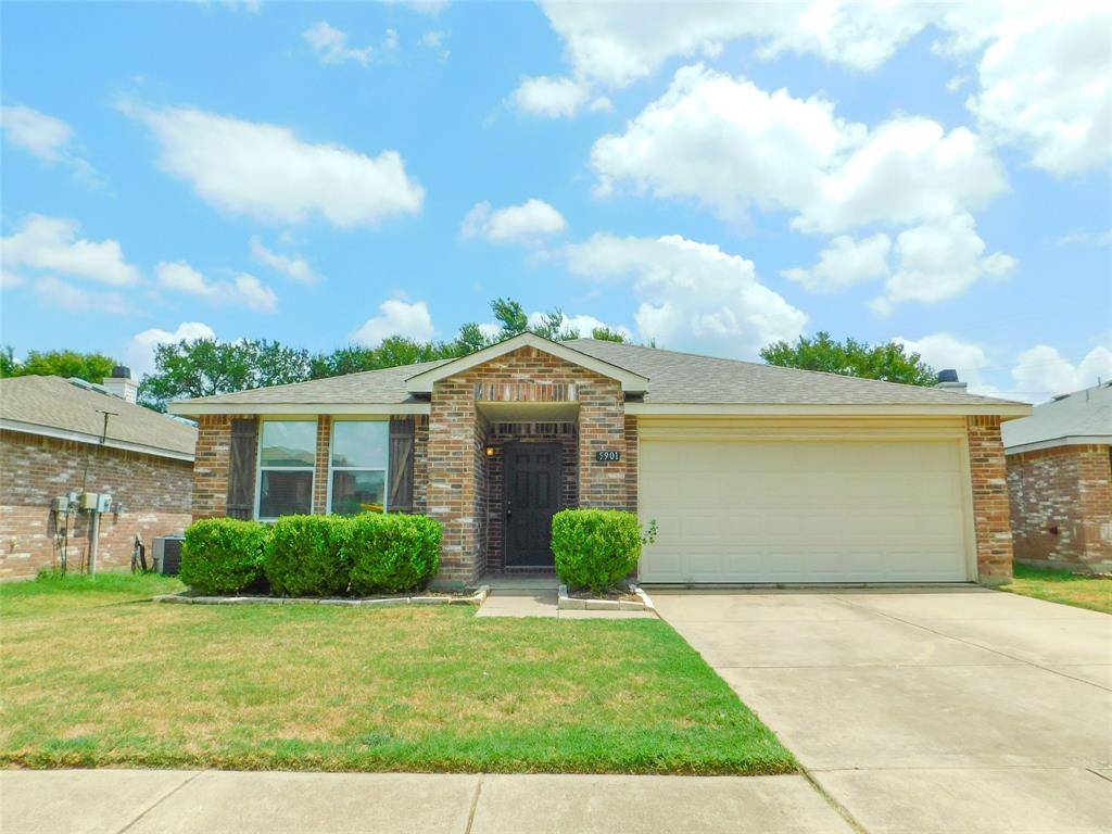 5901 Thoroughbred Trail, Denton, TX 76210