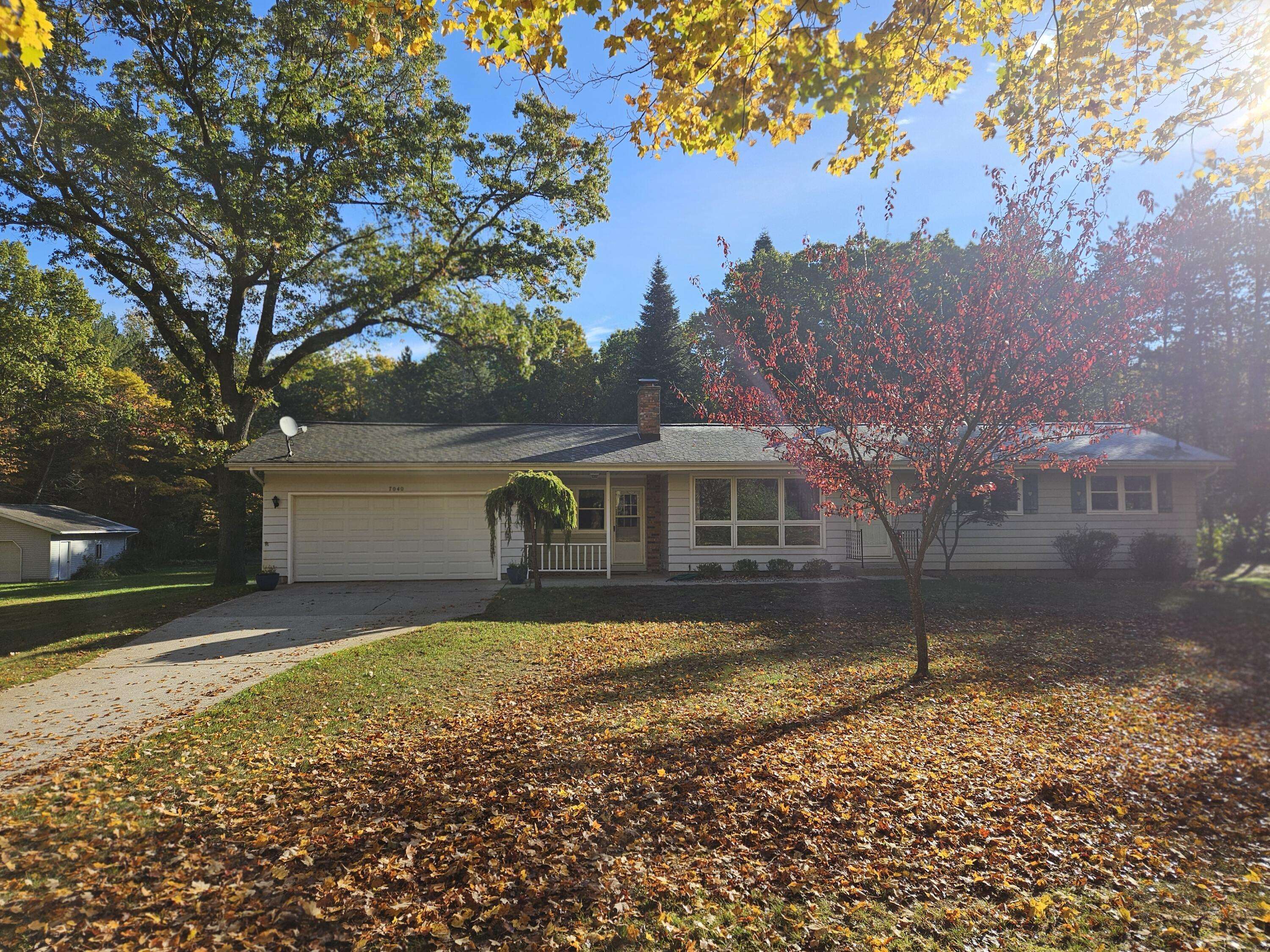 7040 Holly DR, Portsheldontownship_ottawa, MI 49460