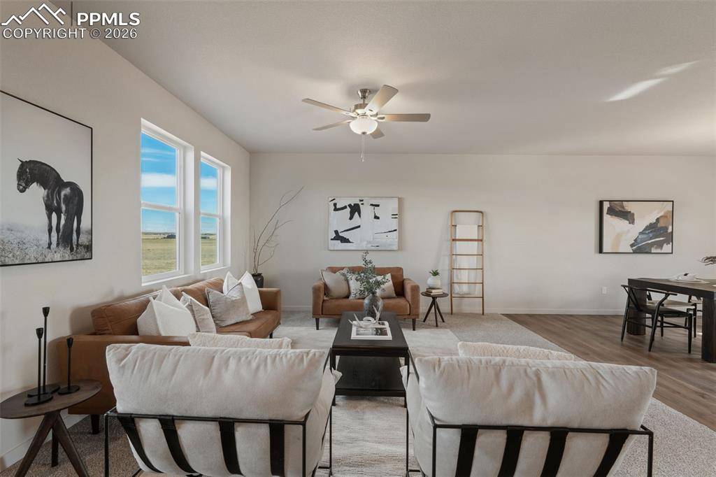 995 E Kirkwood DR, Pueblo, CO 81007