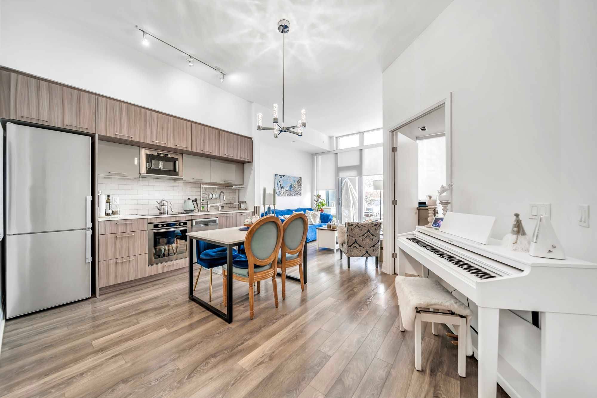 4800 Highway 7 RD #112, Vaughan, ON L4L 1H8