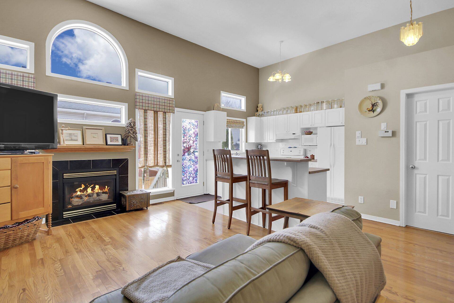5 Maple Park Private, Blossom Park - Airport And Area, ON K1T 4A6