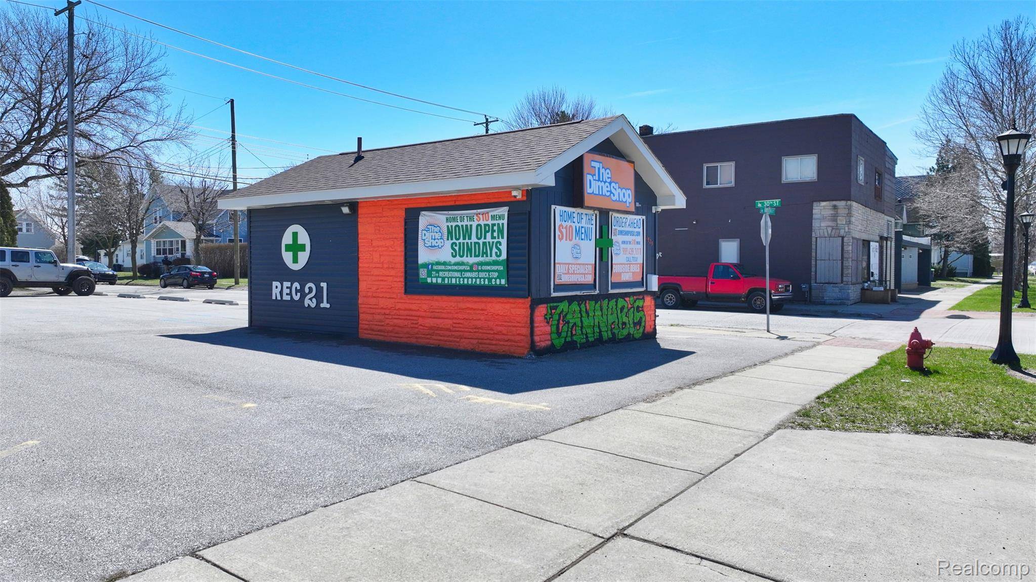 1525 Broadway ST, Bay City, MI 48708