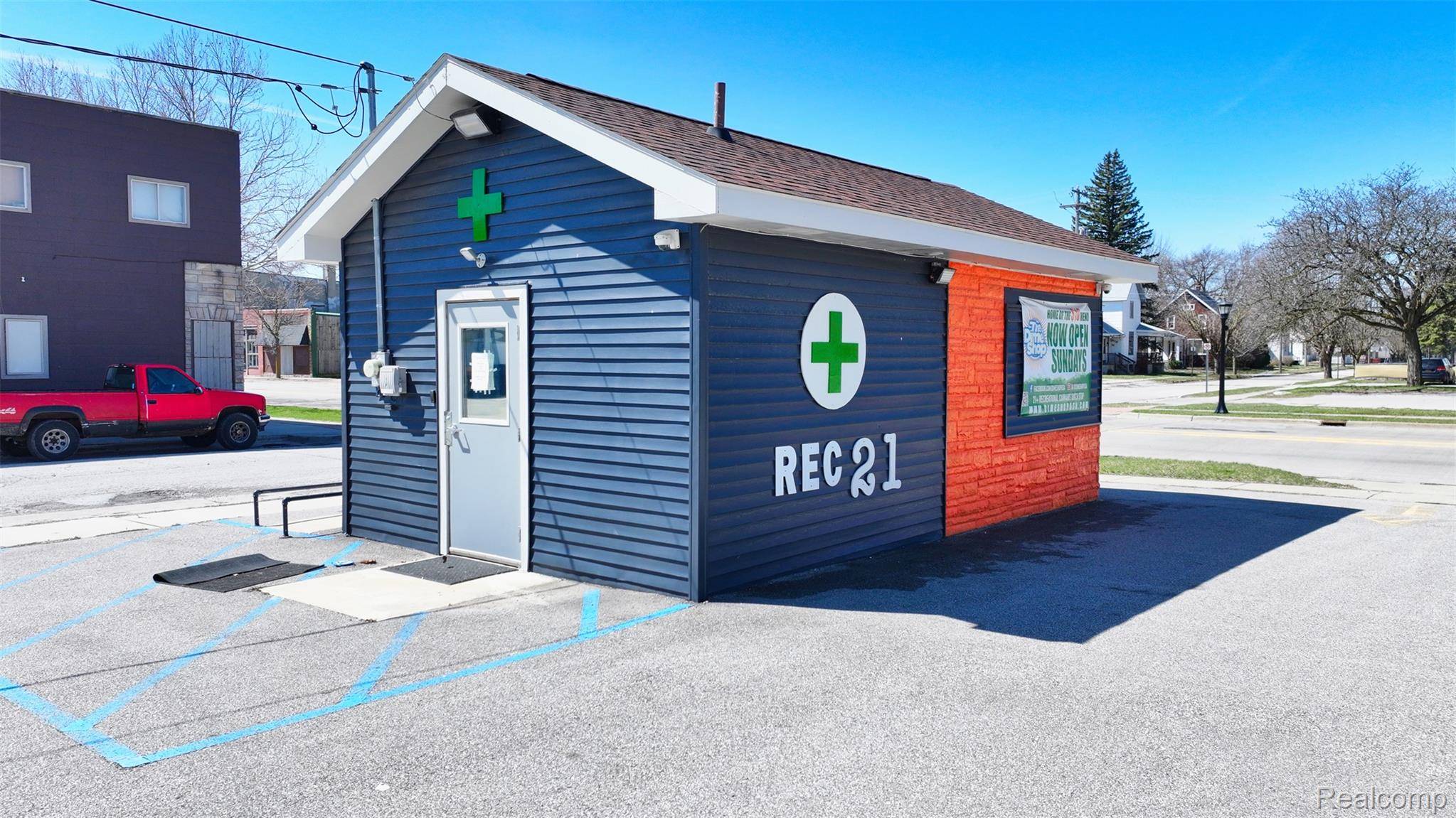 1525 Broadway ST, Bay City, MI 48708