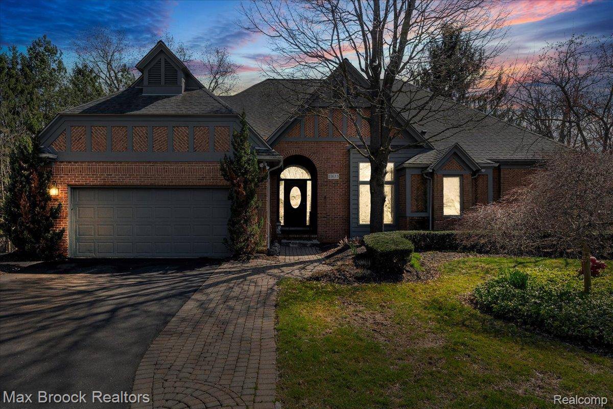 11633 Lorenz WAY, Plymouth Charter Township, MI 48170