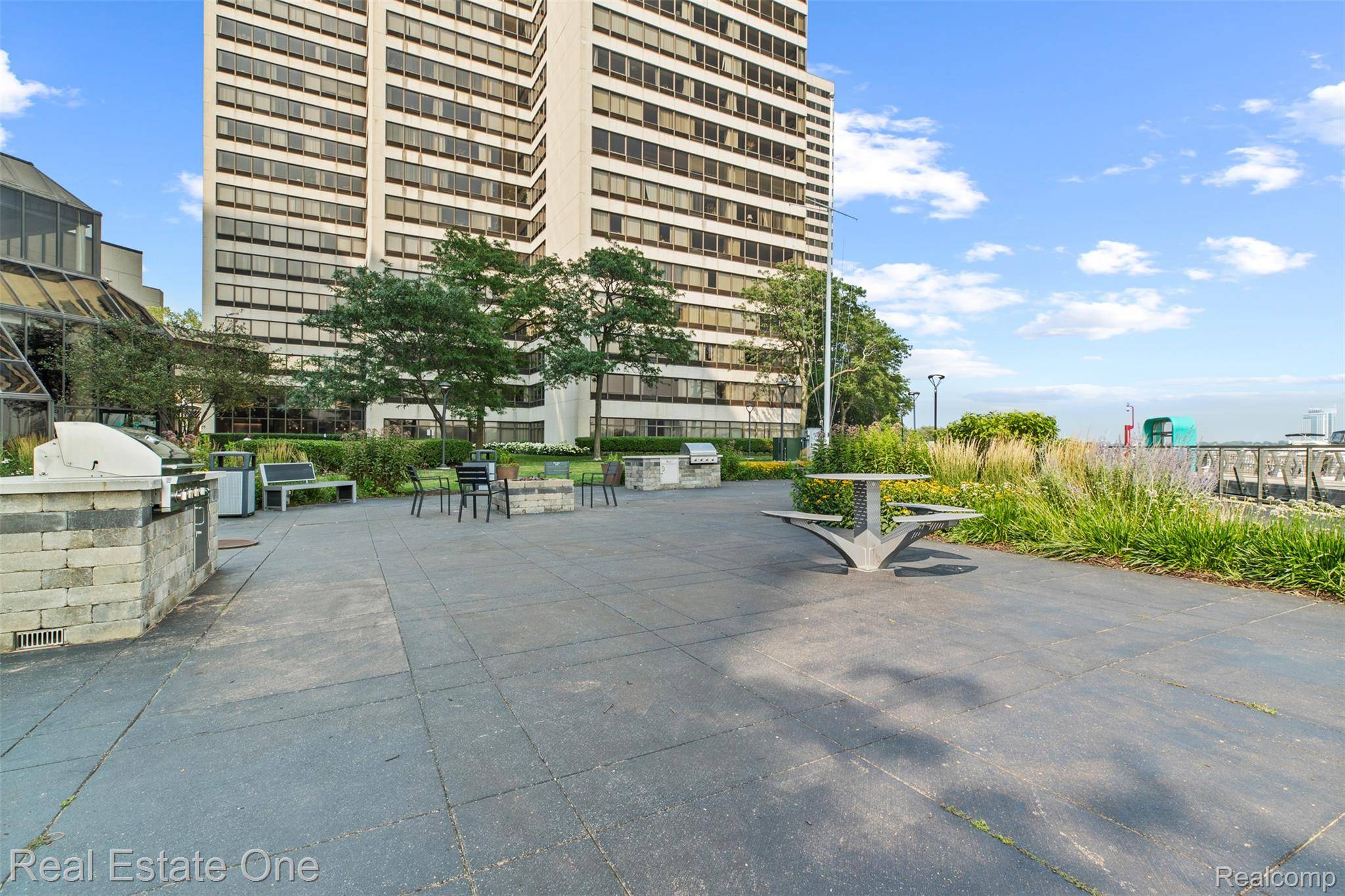 1001 W JEFFERSON AVE #24D, Detroit, MI 48226