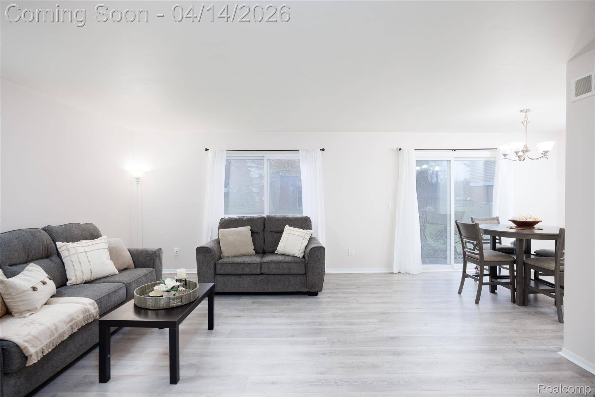 933 Kirts BLVD, Troy, MI 48084