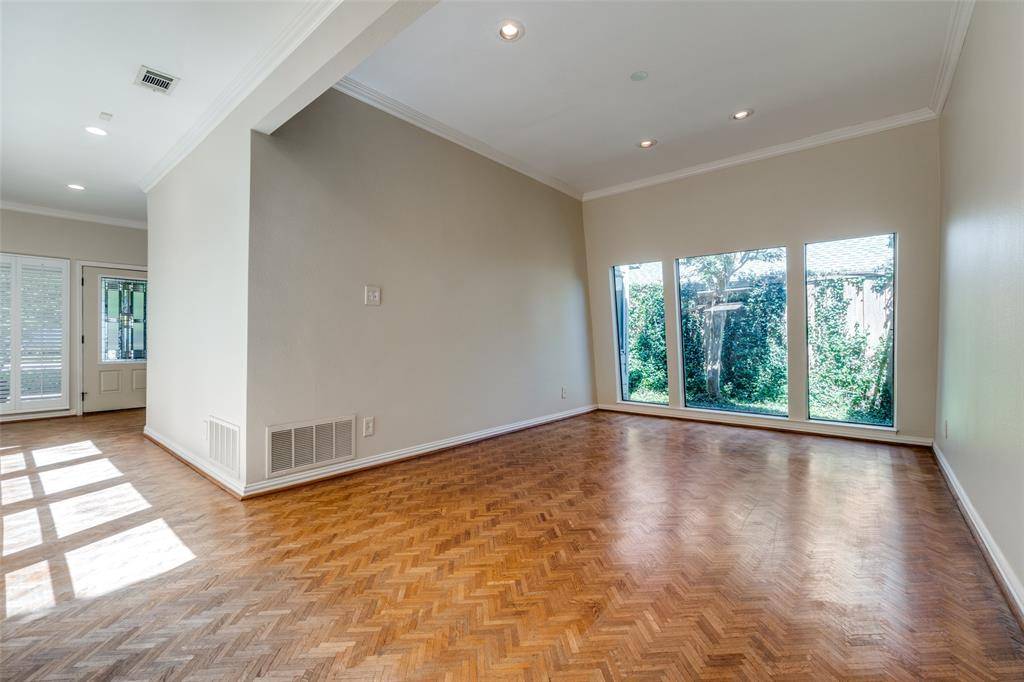 6922 Chevy Chase Avenue, Dallas, TX 75225