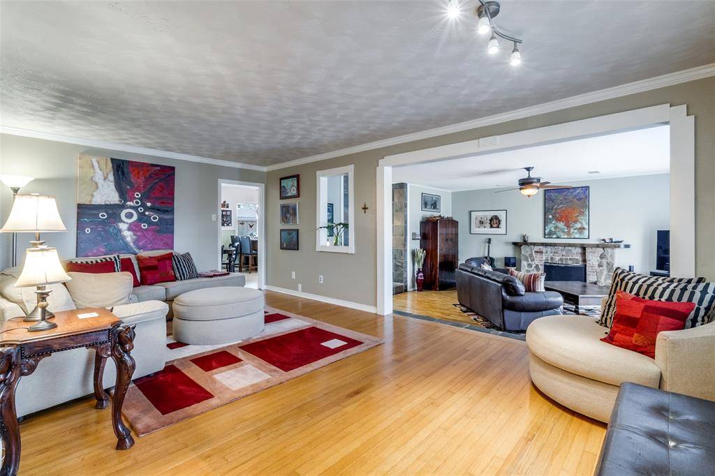 8518 Sweetwood Drive, Dallas, TX 75228