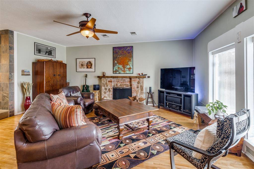 8518 Sweetwood Drive, Dallas, TX 75228