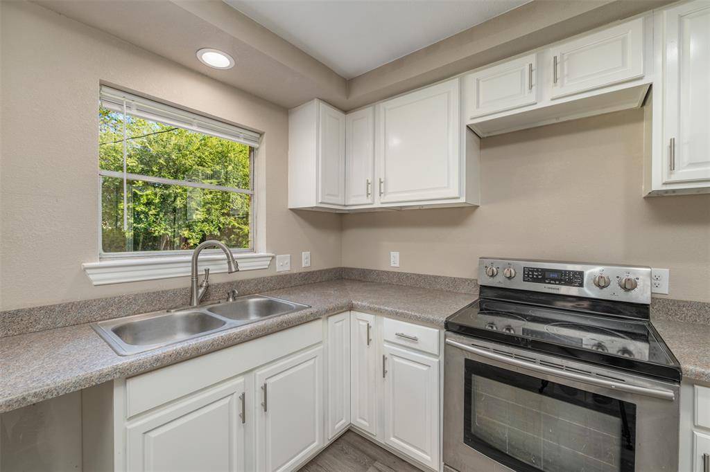 2311 E Mitchell Street, Arlington, TX 76010