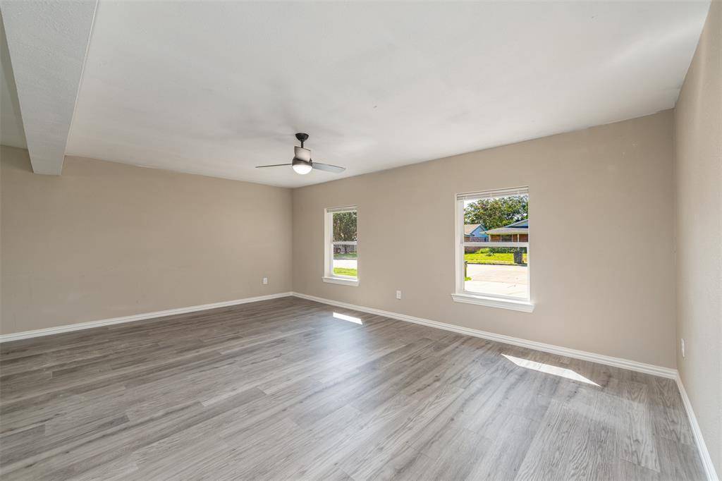 2311 E Mitchell Street, Arlington, TX 76010