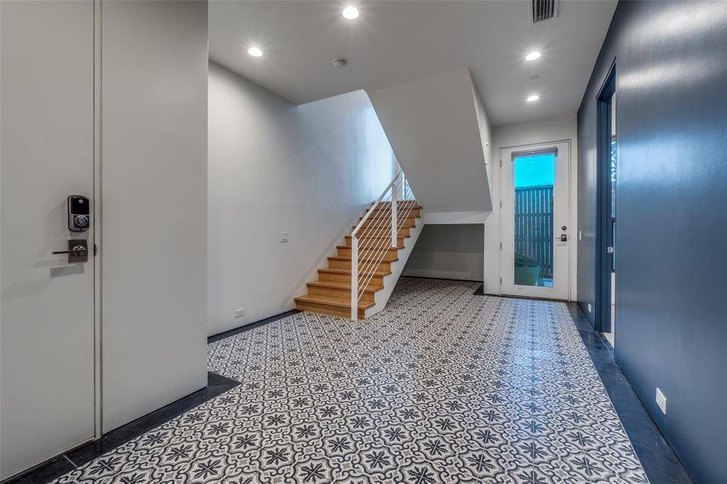 1505 N Haskell Avenue #3, Dallas, TX 75204