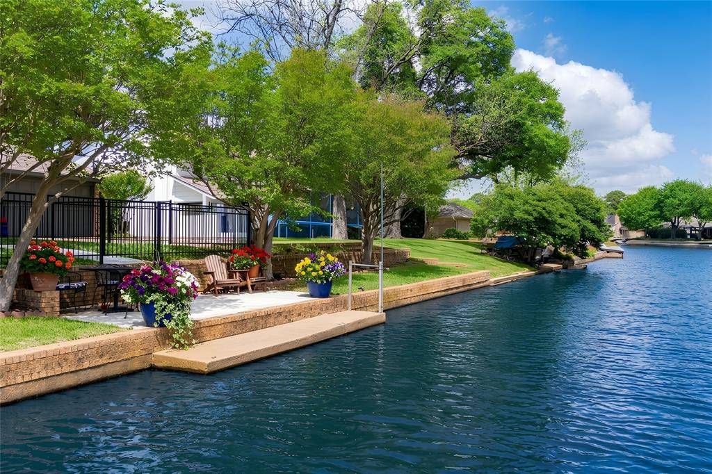 1813 Lakeside Drive, Arlington, TX 76013