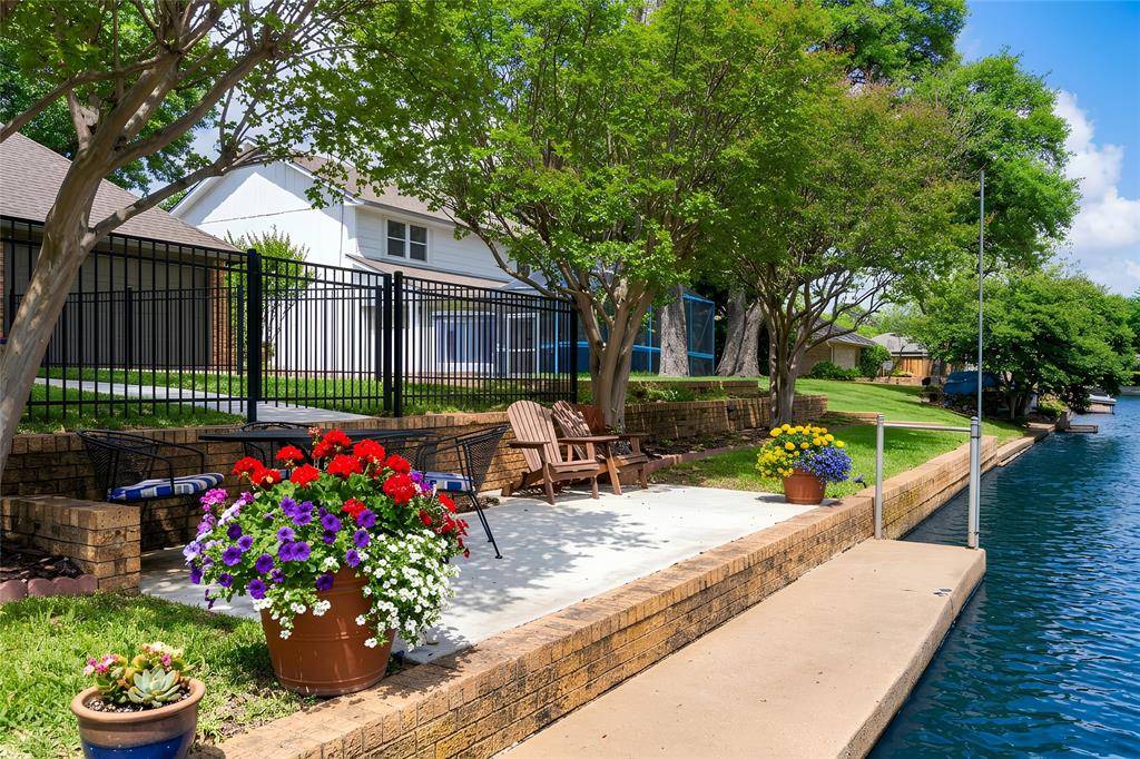 1813 Lakeside Drive, Arlington, TX 76013