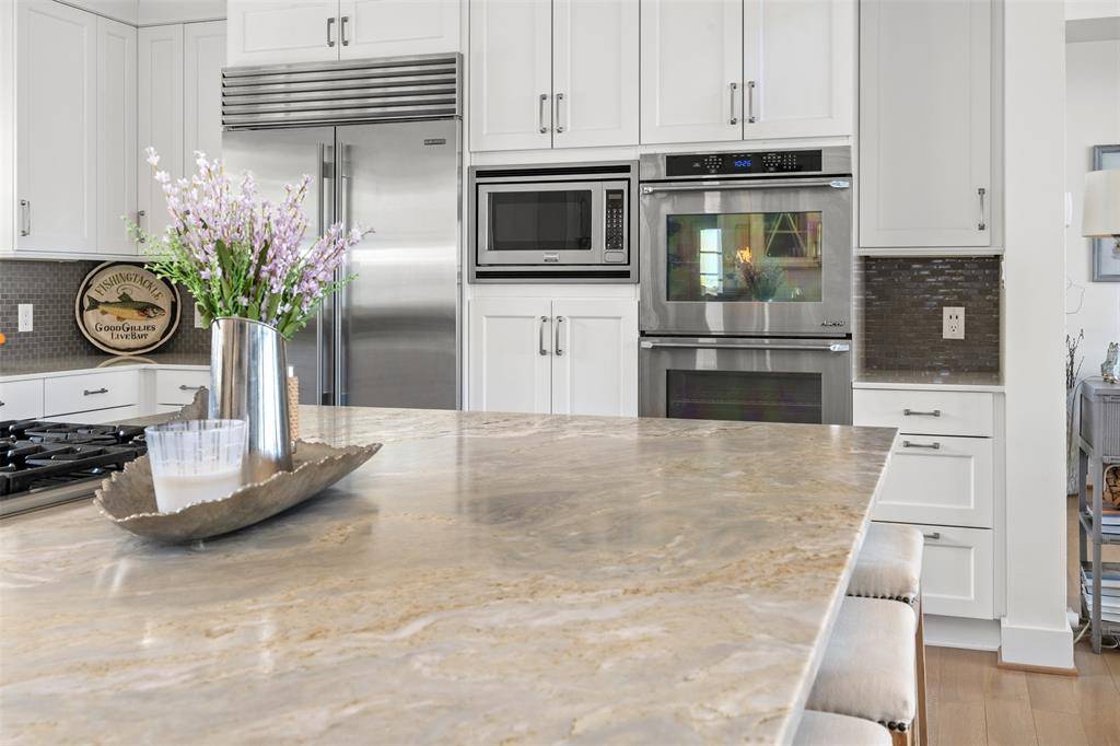 13390 Waterside Drive, Malakoff, TX 75148