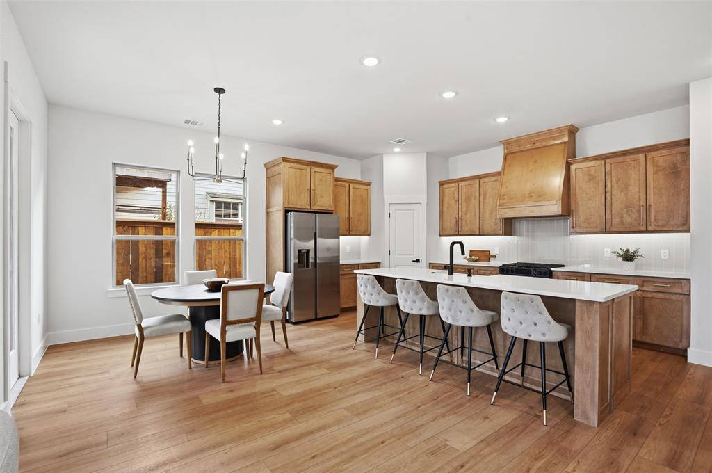 2315 Colony Court, Dallas, TX 75235