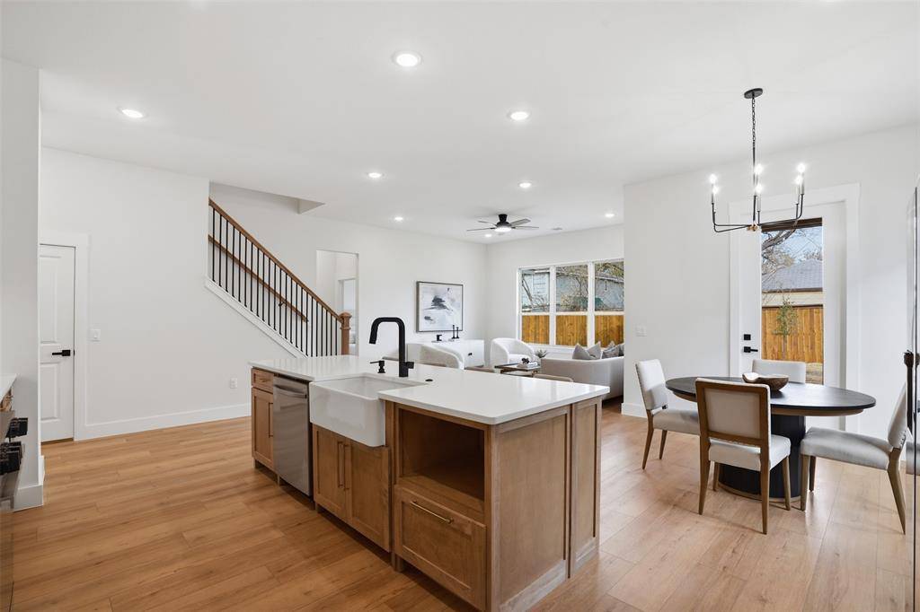 2315 Colony Court, Dallas, TX 75235