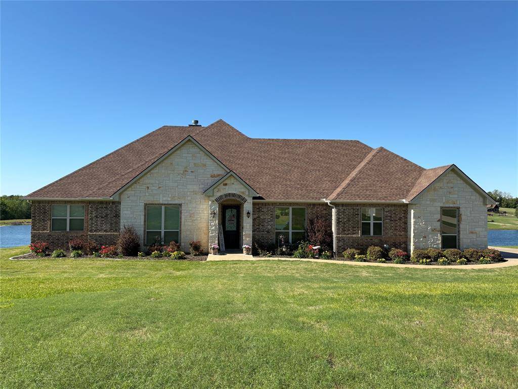 23670 Champion Dr, Lindale, TX 75771