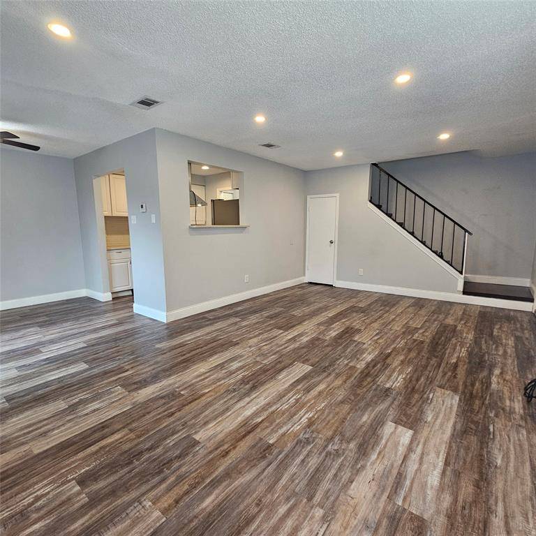 3931 N Garland Avenue #4, Garland, TX 75040