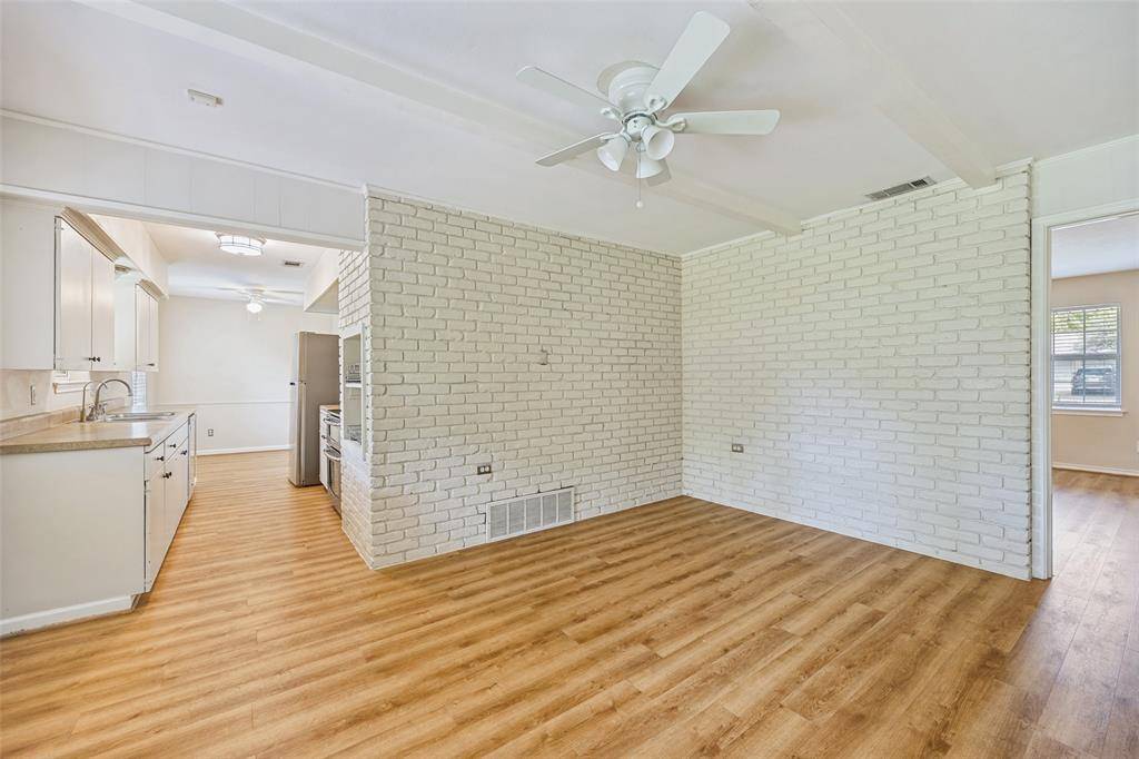 717 Gaylewood Drive, Richardson, TX 75080