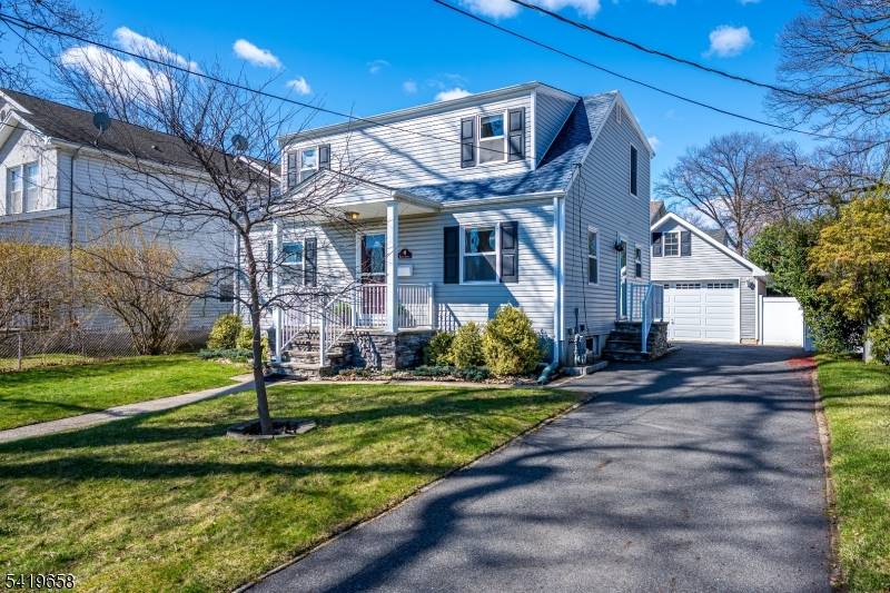41 Lake Ave, Metuchen Boro, NJ 08840